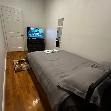 뉴욕 Cozy Townhouse In Harlem 아파트 외부 사진